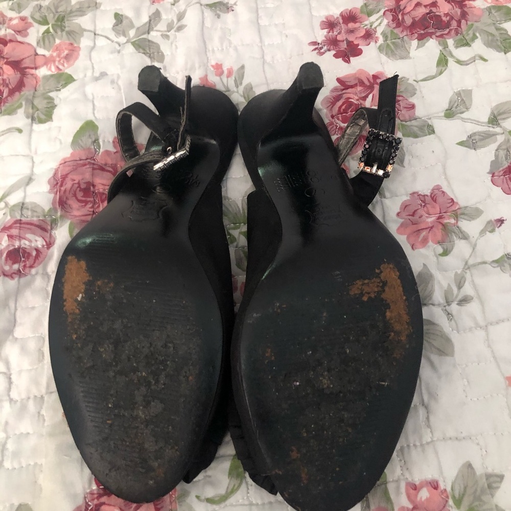 Heels - Picture 2 of 2